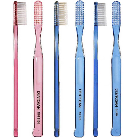 Dentosan Spazzolino Medio Antiplacca