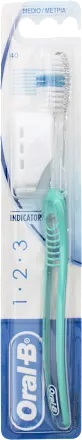 ORALB 123 INDICATOR SPAZZOLINO MANUALE SETOLE 40 MEDIE - Farmacia Mastrangelo 