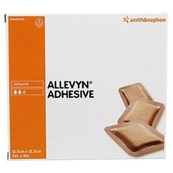 MEDICAZIONE IDROCELLULARE ADESIVA STERILE ALLEVYN ADHESIVE ALTAMENTE ASSORBENTE IN SCHIUMA DI POLIURETANO A STRUTTURA TRISTRATIFICATA 12,5X12,5CM 3 PEZZI - Farmacia Mastrangelo 