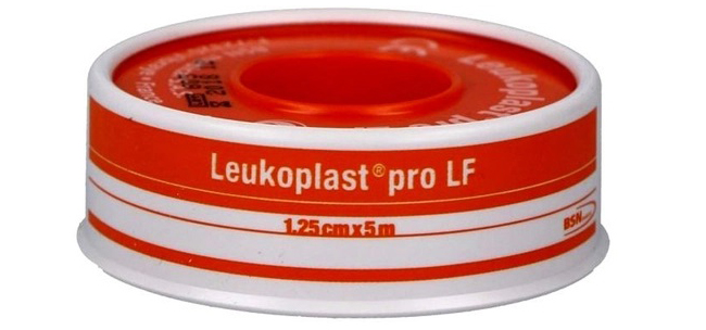 CEROTTO CHIRURGICO MEDICATO IN ROCCHETTO LEUKOPLAST PRO LF CON OSSIDO DI ZINCO 1,25X500 CM - Farmacia Mastrangelo 
